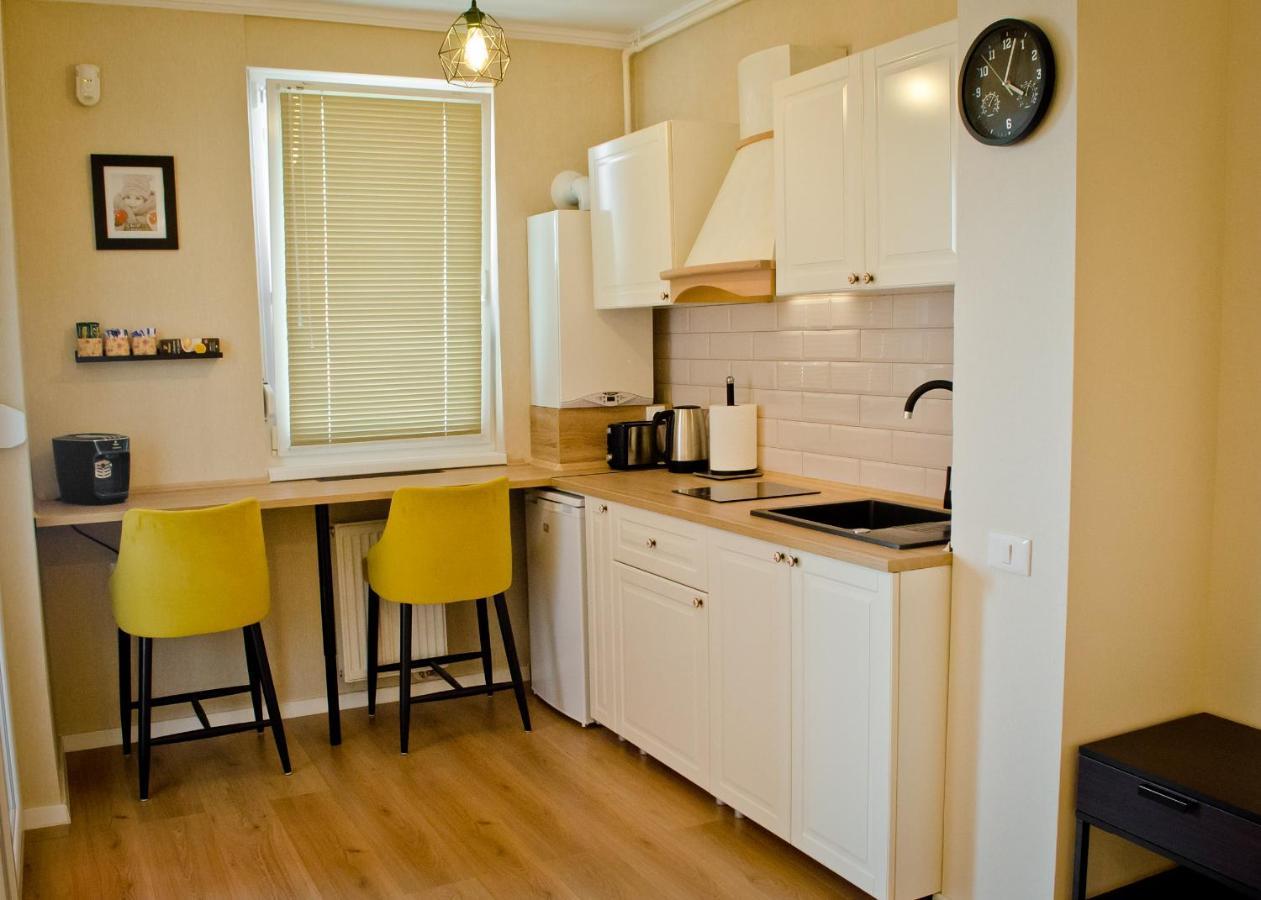 Amber Studio Oradea Apartamento Exterior foto